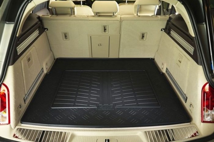 Резиновые коврики для багажника автомобиля